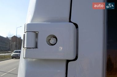 Вантажний фургон Renault Master 2017 в Львові