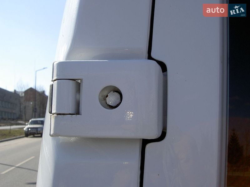 Вантажний фургон Renault Master 2017 в Львові