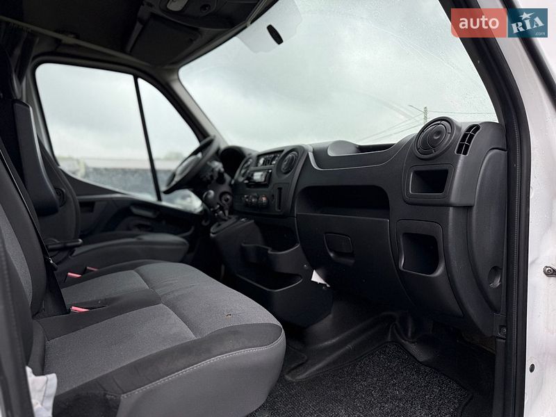 Автовоз Renault Master 2018 в Львові