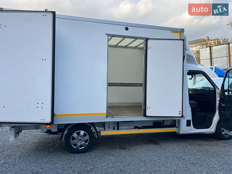 Інші вантажівки Renault Master 2020 в Рівному