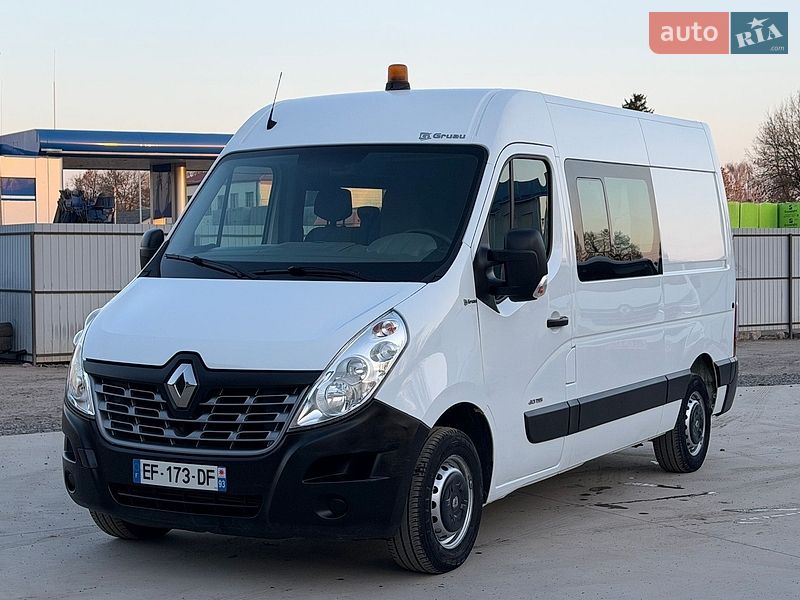 Грузопассажирский фургон Renault Master 2016 в Дубно