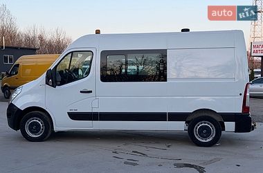 Грузопассажирский фургон Renault Master 2016 в Дубно