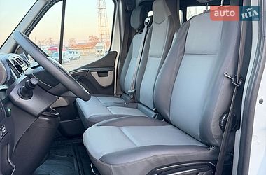 Грузопассажирский фургон Renault Master 2016 в Дубно