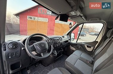 Грузопассажирский фургон Renault Master 2017 в Луцке