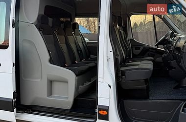 Грузопассажирский фургон Renault Master 2017 в Луцке