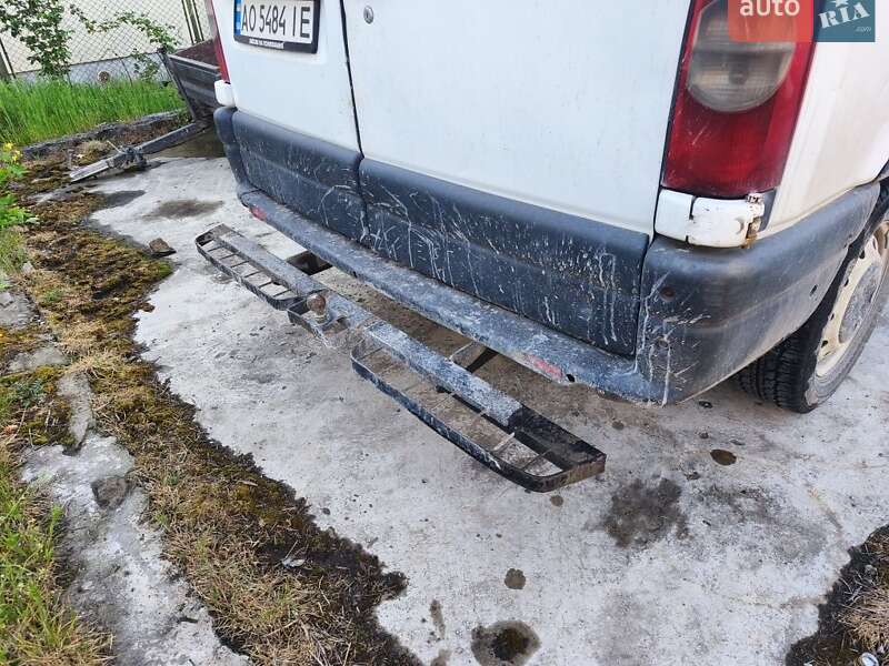 Мінівен Renault Master 2004 в Сваляві