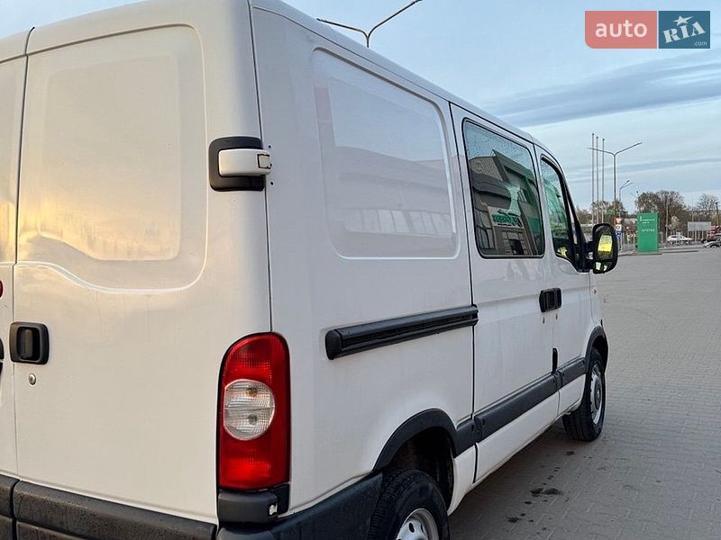 Вантажопасажирський фургон Renault Master 2007 в Нововолинську