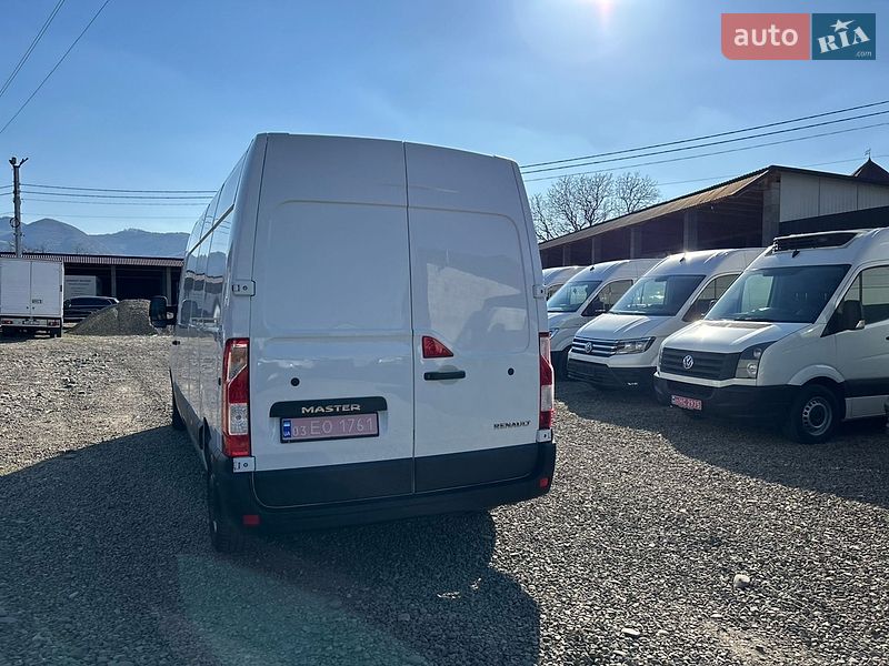 Грузовой фургон Renault Master 2018 в Хусте