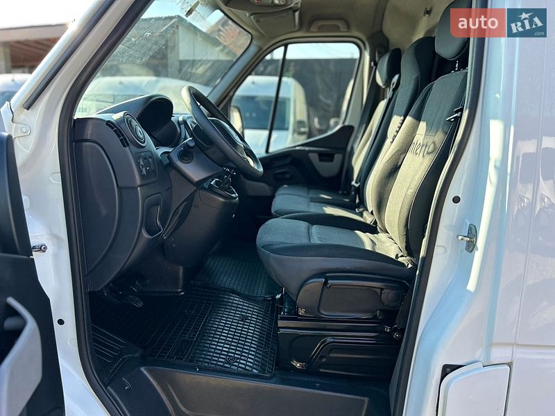 Грузовой фургон Renault Master 2018 в Хусте