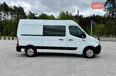 Вантажопасажирський фургон Renault Master 2017 в Ковелі