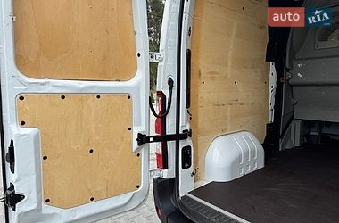 Вантажопасажирський фургон Renault Master 2017 в Ковелі