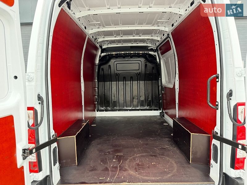 Грузовой фургон Renault Master 2022 в Дубно