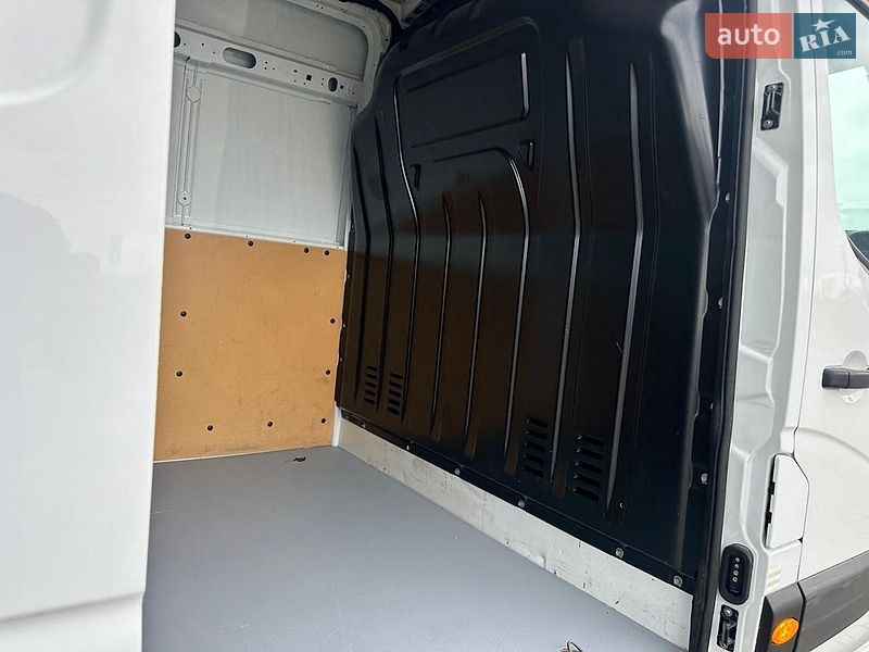Вантажний фургон Renault Master 2021 в Києві