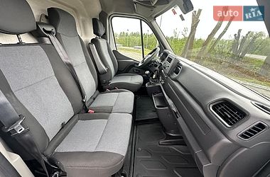 Вантажний фургон Renault Master 2021 в Києві