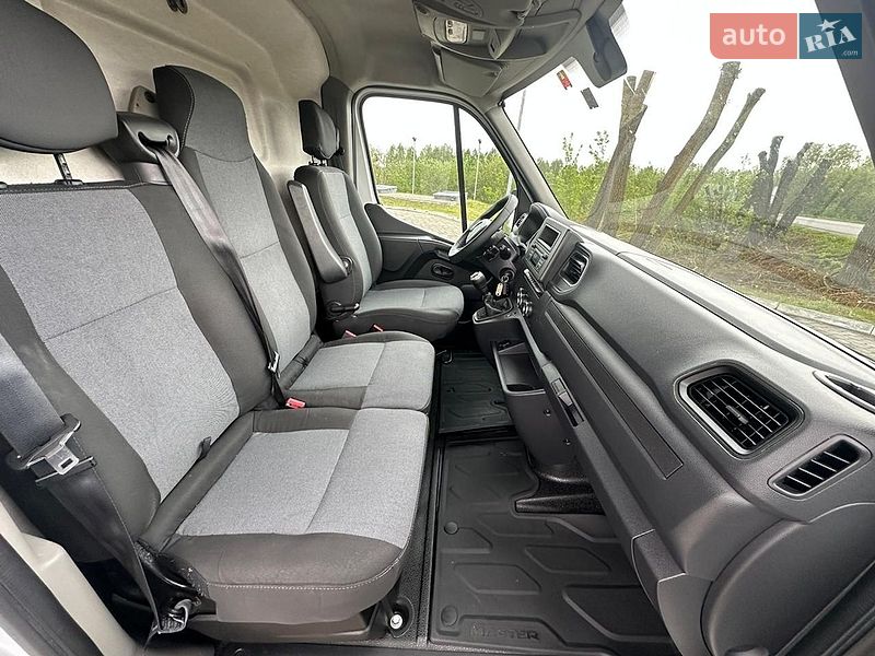 Вантажний фургон Renault Master 2021 в Києві