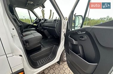 Вантажний фургон Renault Master 2021 в Києві