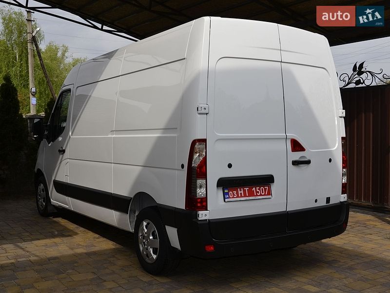 Вантажний фургон Renault Master 2018 в Полтаві