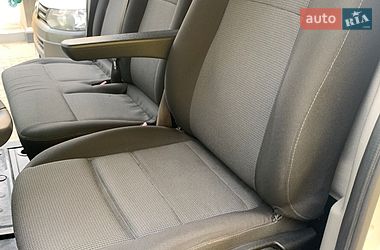 Вантажний фургон Renault Master 2020 в Львові