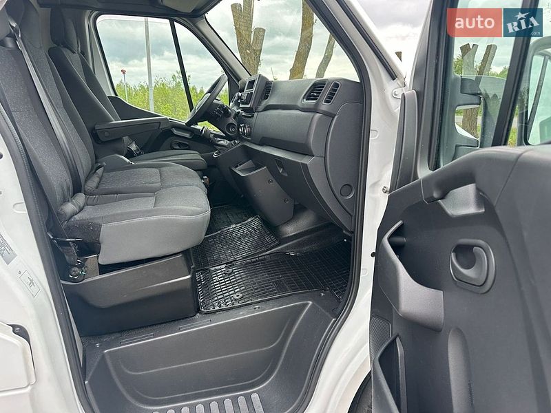 Інші вантажівки Renault Master 2021 в Києві