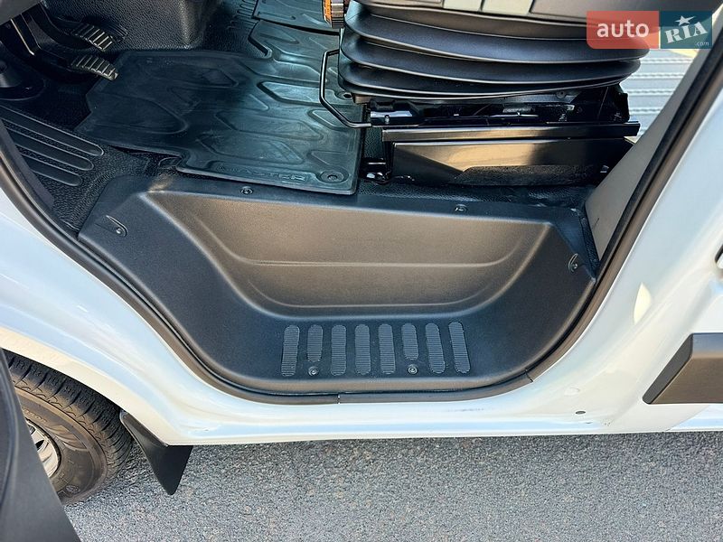 Городской автобус Renault Master 2019 в Киеве