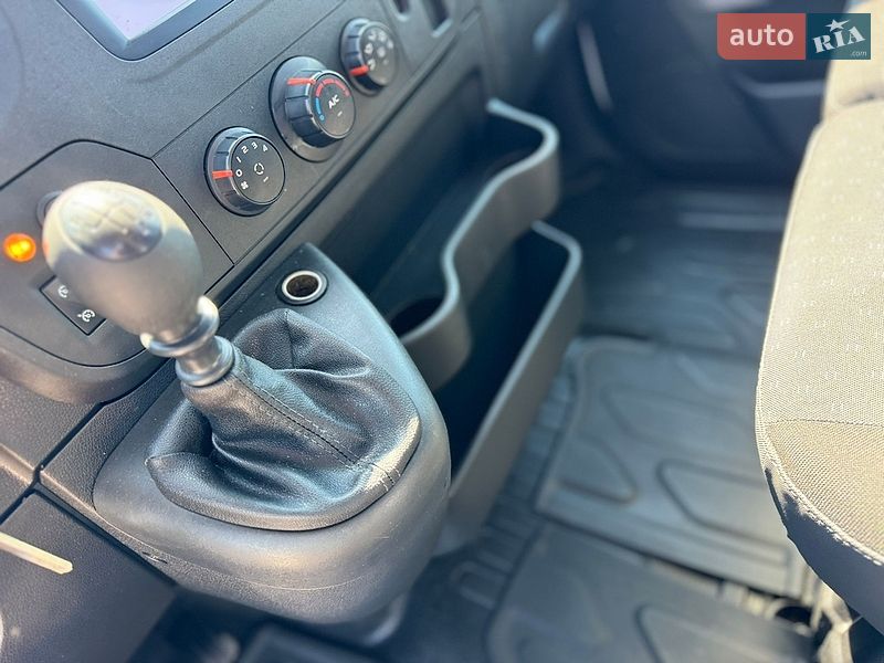 Городской автобус Renault Master 2019 в Киеве