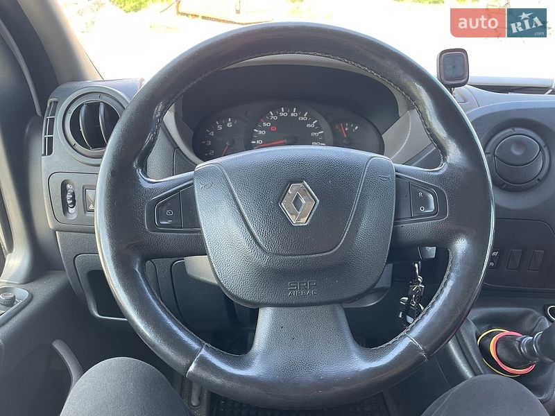 Вантажний фургон Renault Master 2013 в Львові