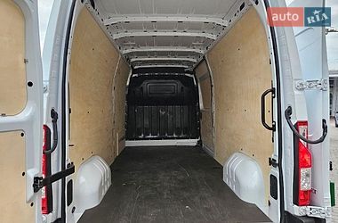 Вантажний фургон Renault Master 2022 в Львові