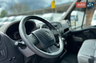 Грузовой фургон Renault Master 2018 в Хусте
