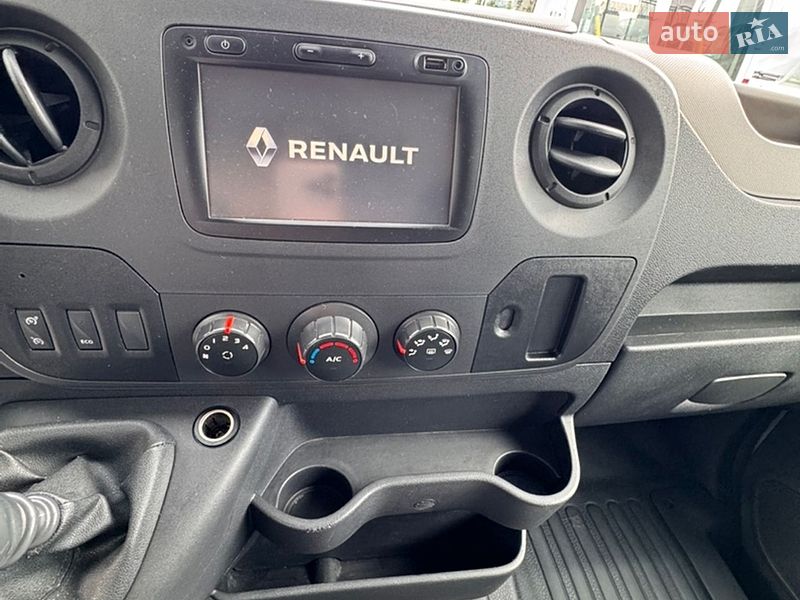 Грузовой фургон Renault Master 2017 в Киеве