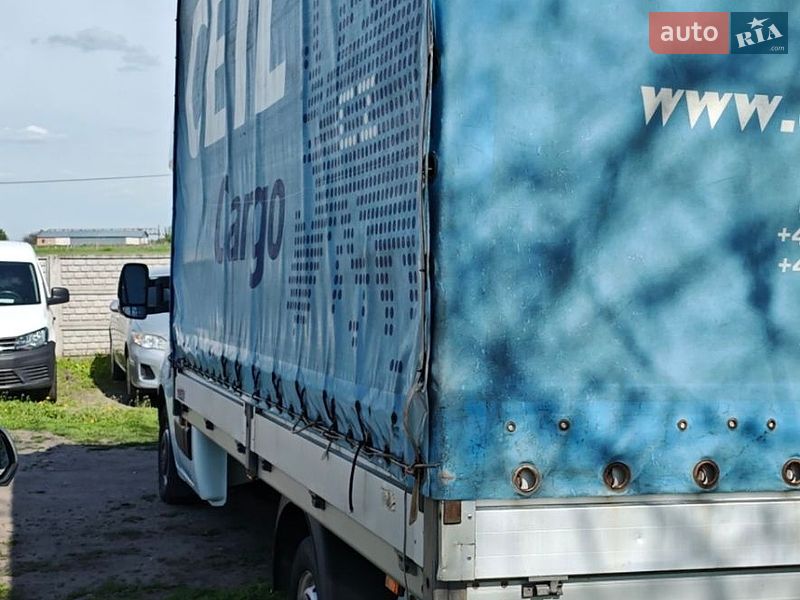 Грузовой фургон Renault Master 2017 в Гребенках