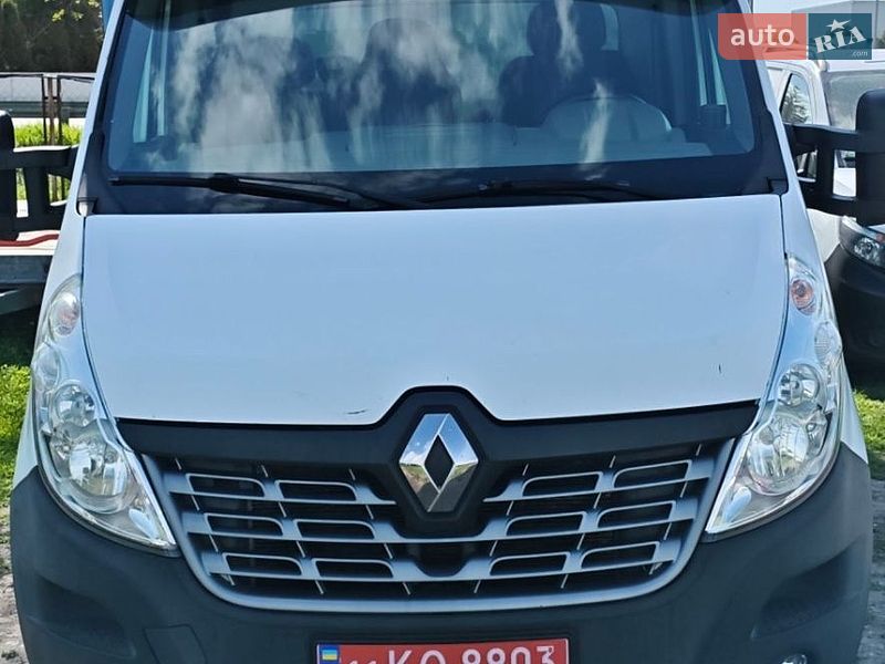 Грузовой фургон Renault Master 2017 в Гребенках