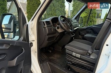Вантажний фургон Renault Master 2022 в Радивиліві