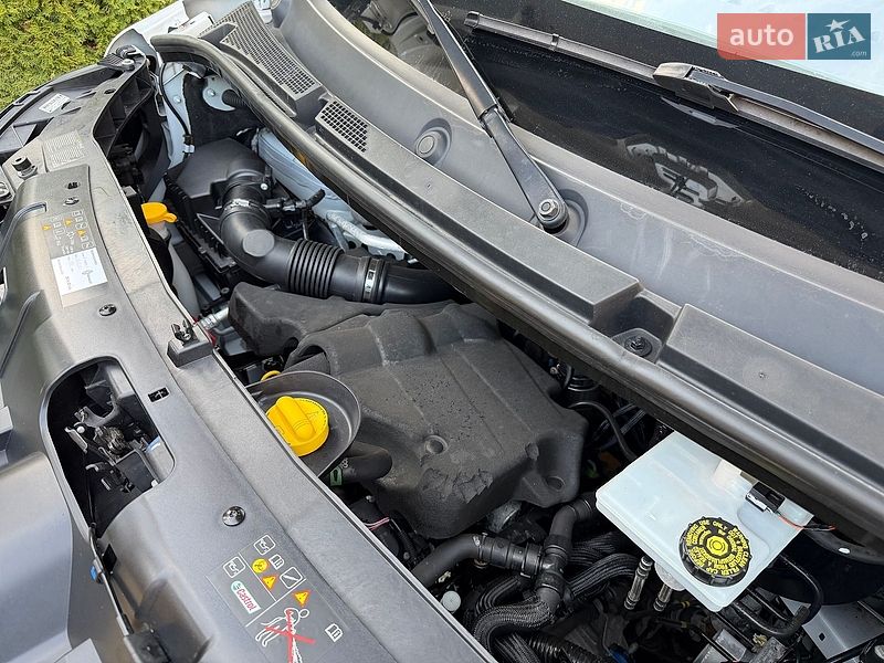 Вантажний фургон Renault Master 2022 в Радивиліві