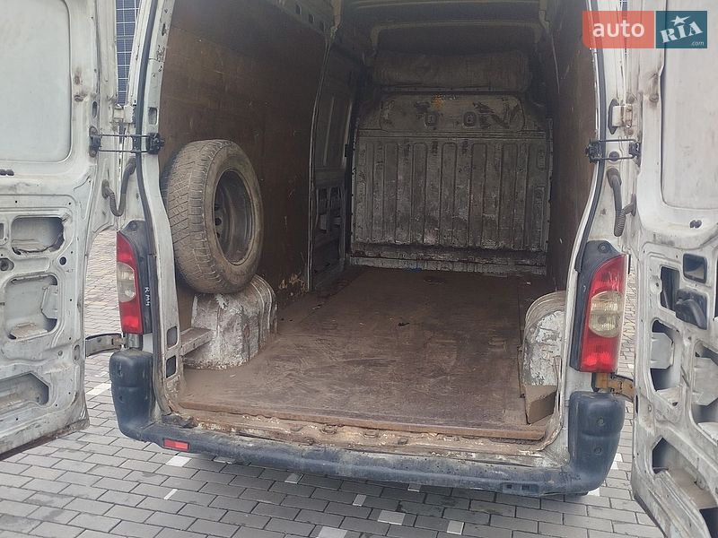 Грузовой фургон Renault Master 2009 в Луцке