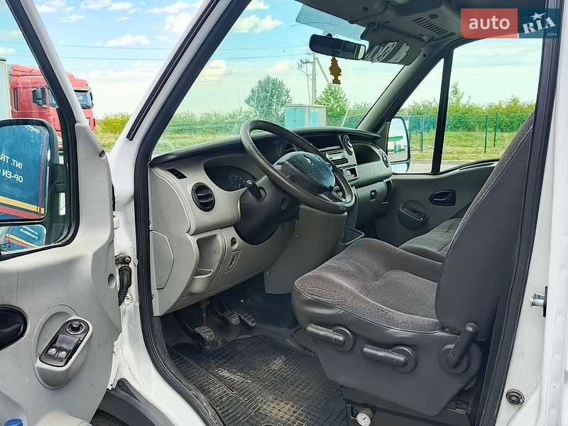 Минивэн Renault Master 2009 в Рава-Русской