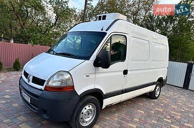 Вантажний фургон Renault Master 2004 в Чернівцях