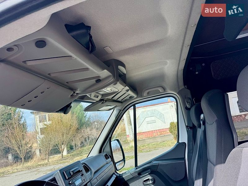 Грузопассажирский фургон Renault Master 2019 в Калуше