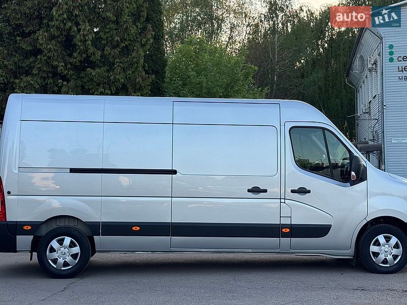 Вантажний фургон Renault Master 2021 в Дубні