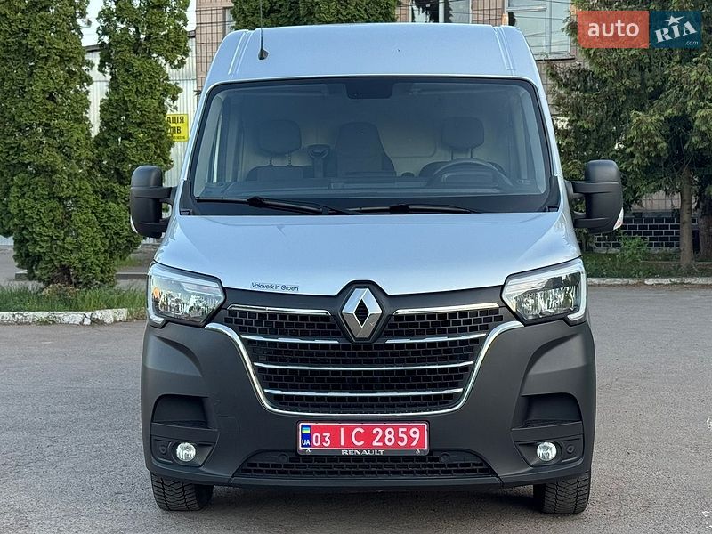 Вантажний фургон Renault Master 2021 в Дубні