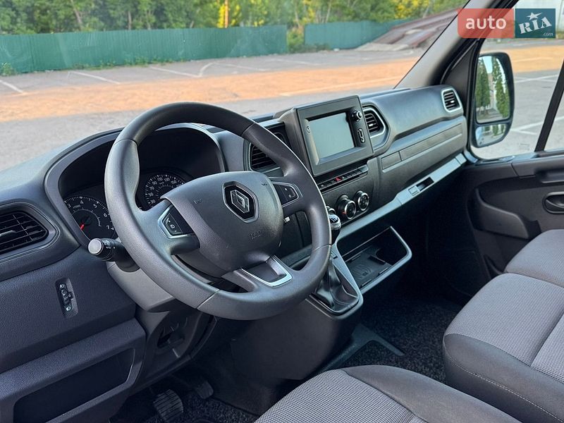 Вантажний фургон Renault Master 2021 в Дубні