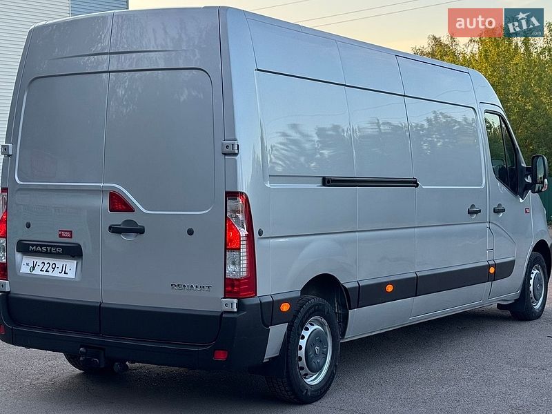 Грузовой фургон Renault Master 2018 в Дубно