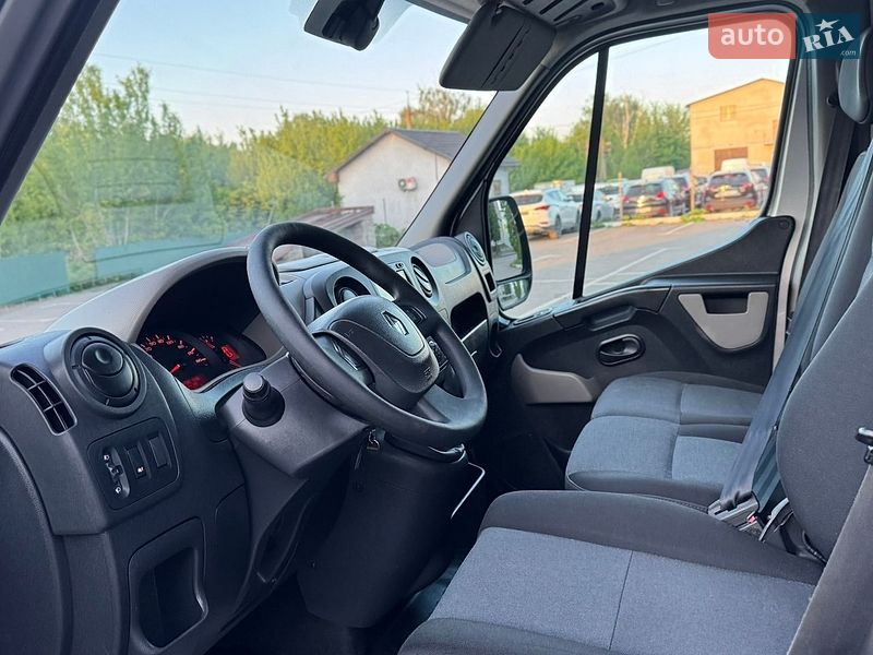 Грузовой фургон Renault Master 2018 в Дубно