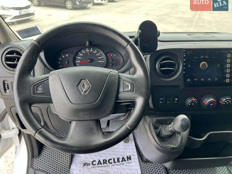 Грузовой фургон Renault Master 2018 в Львове