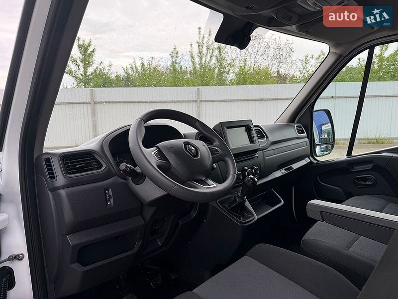 Грузовой фургон Renault Master 2023 в Дубно
