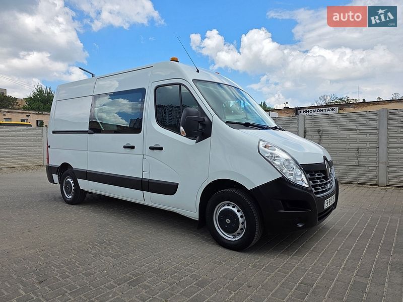 Грузопассажирский фургон Renault Master 2017 в Одессе