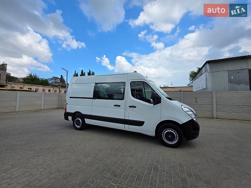 Грузопассажирский фургон Renault Master 2017 в Одессе