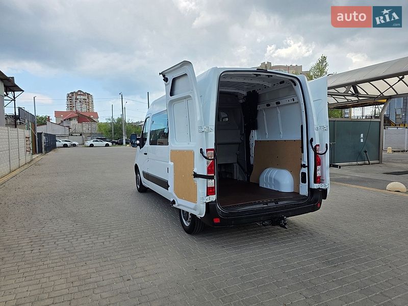 Грузопассажирский фургон Renault Master 2017 в Одессе