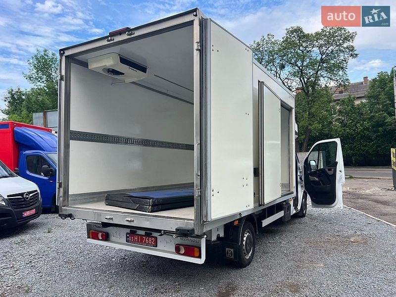 Другие грузовики Renault Master 2017 в Ровно