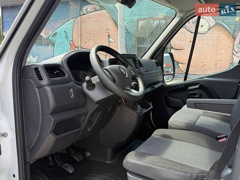 Грузовой фургон Renault Master 2022 в Луцке