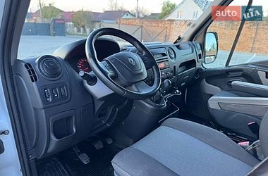 Автовоз Renault Master 2015 в Дубно